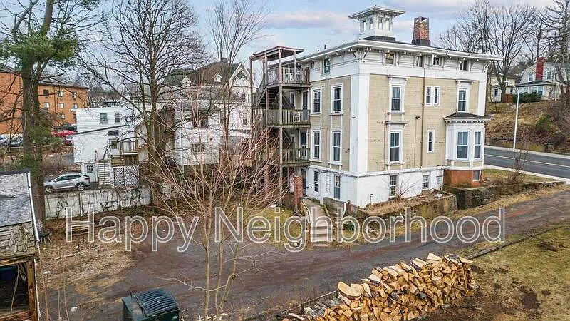 1 bed, 1.0 bath, $1,350 — Photo 4