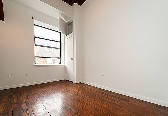 5th image of 79 Clifton Pl APT 5B