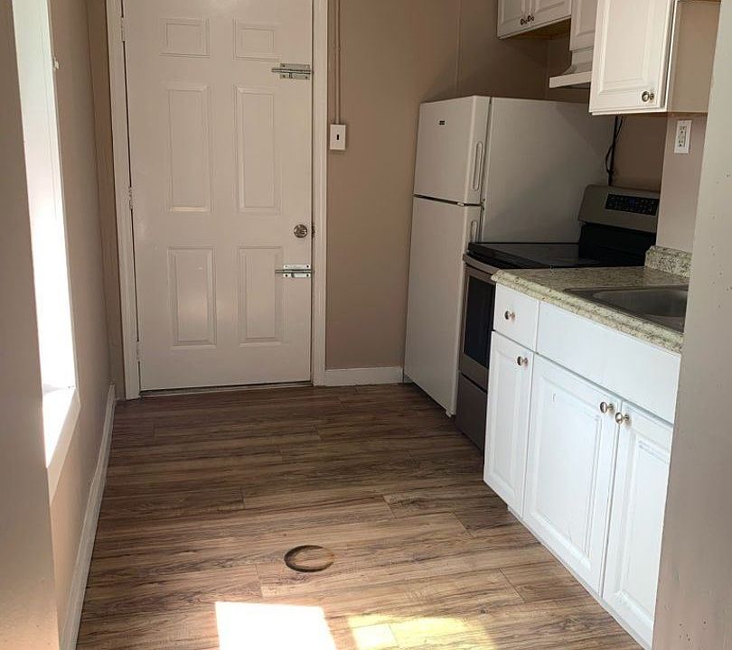2nd image of 93 South Broadway #8474732