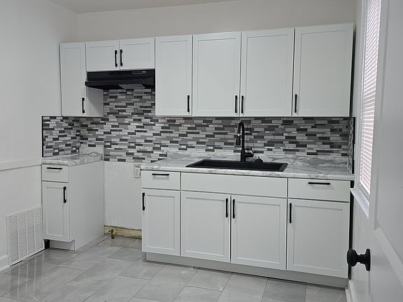 5th image of 20585 Joann St APT 1