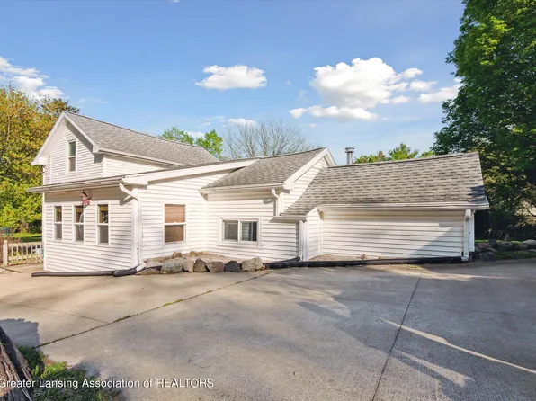 872 S Barnes St, Mason, MI 48854