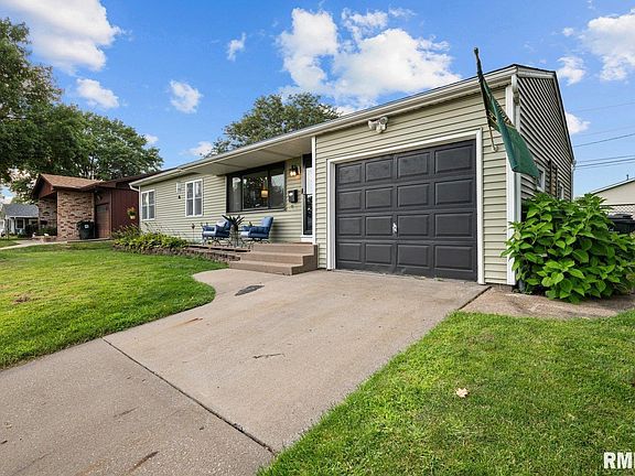 3rd image of 1818 W 38th St