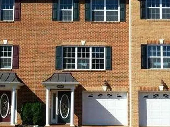 67 Babylonica Ct, Bunker Hill, WV 25413
