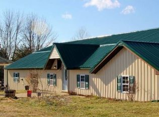 8680 Henryville Otisco Rd, Otisco, IN 47163