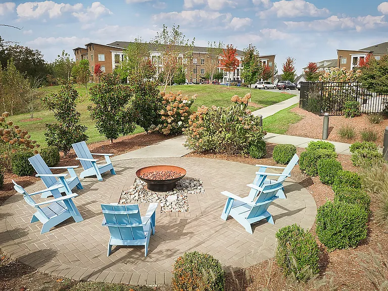 Pointe at Research Park Apartments — Photo 25