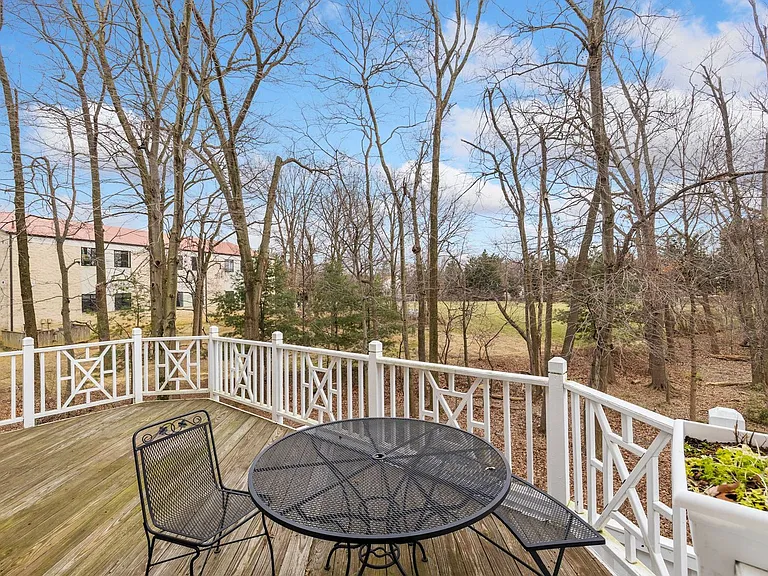 2171 Wolftrap Ct — Photo 32