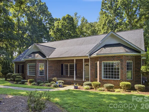 216 Minnie Queen Ln, Belmont, NC 28012