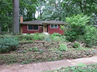 1122 Mixtwood Rd, Ann Arbor, MI 48103