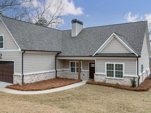 552 Clayton St, Commerce, GA 30529