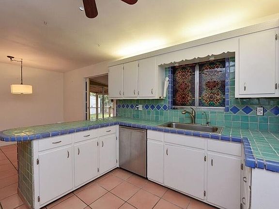3rd image of 2622 Bryce Ln