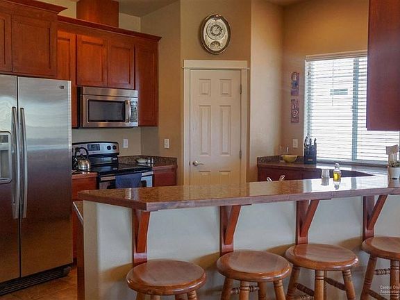 4th image of 513 NE Brookstone Dr