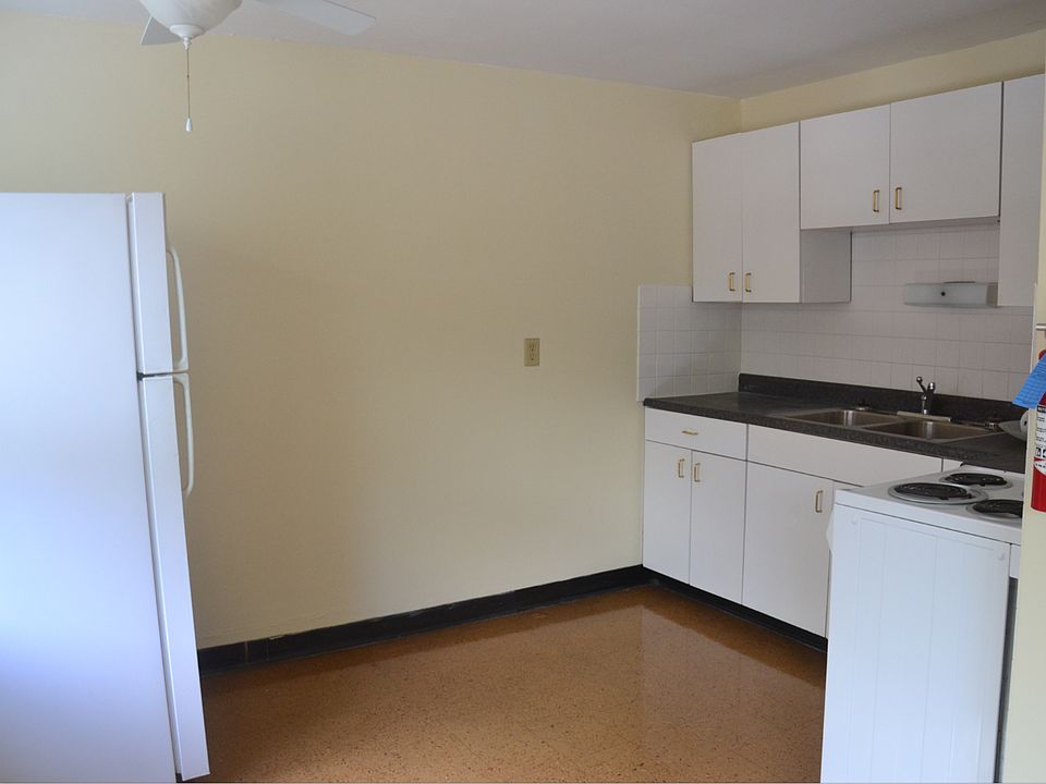 2nd image of 204 E Hamilton Ave #21