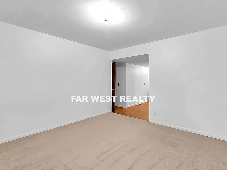 428 Stewart Cir — Photo 15