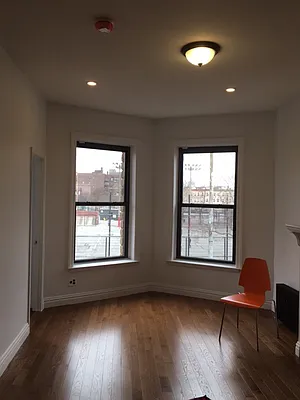 Rented by Dwell Residential Inc | media 16