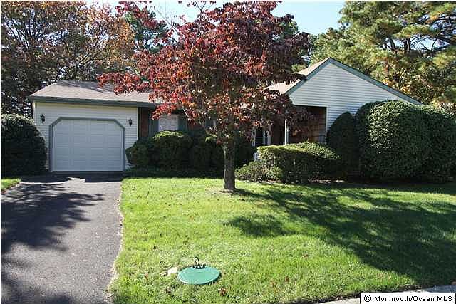 1st image of 31 Penwood Drive