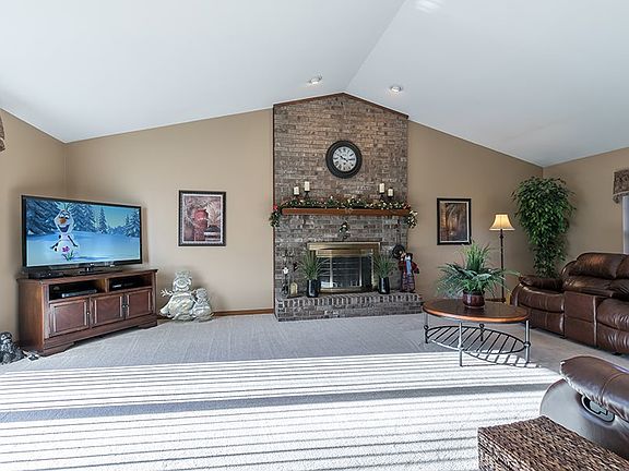 4th image of 1329 Ashford Pl