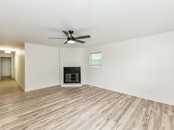4th image of 133 S Sheridan Ave