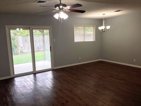 4th image of 6105 Beechwood Dr