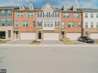 10144 Dorsey Ln, Lanham, MD 20706