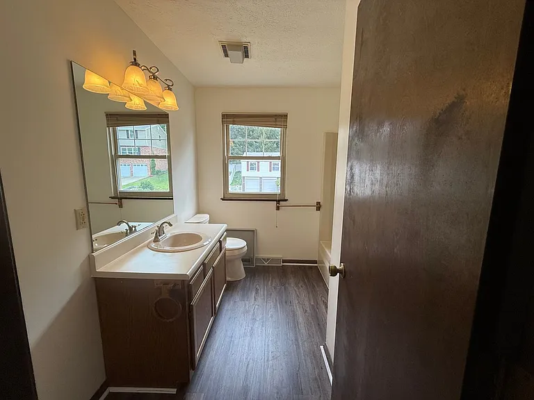 153 Spruce Valley Dr — Photo 10