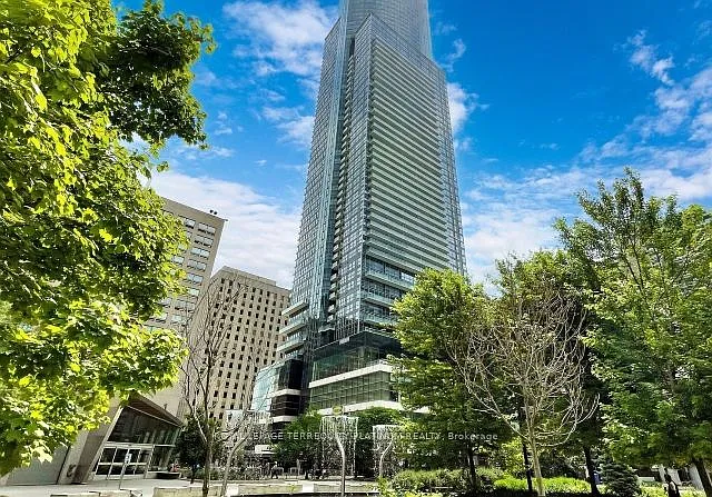 386 Yonge St #4205