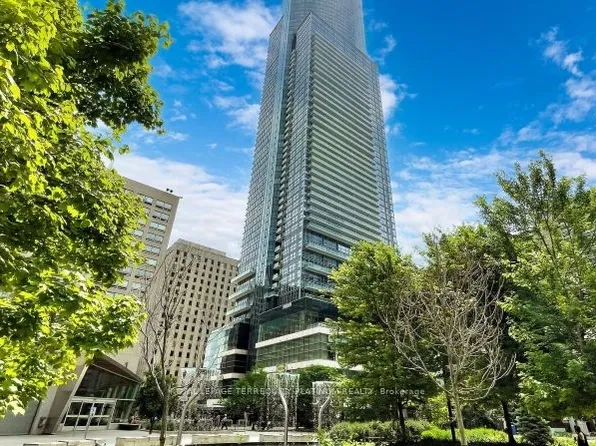 386 Yonge St, Toronto, ON