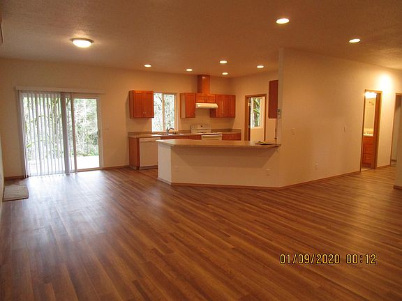 4th image of 24043 Patton Loop SE