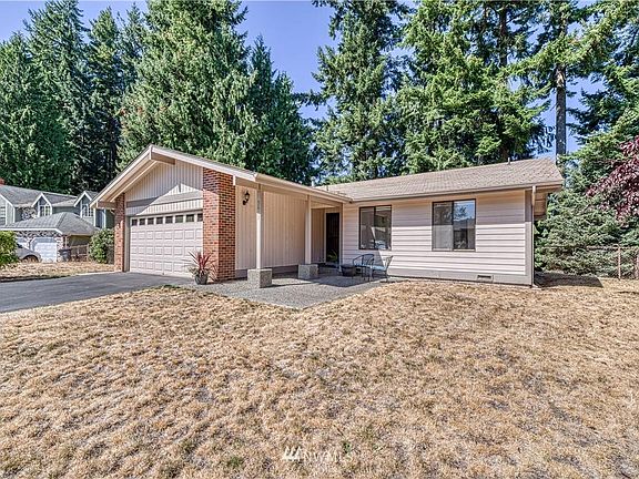 2nd image of 3671 SE Greenbriar Pl