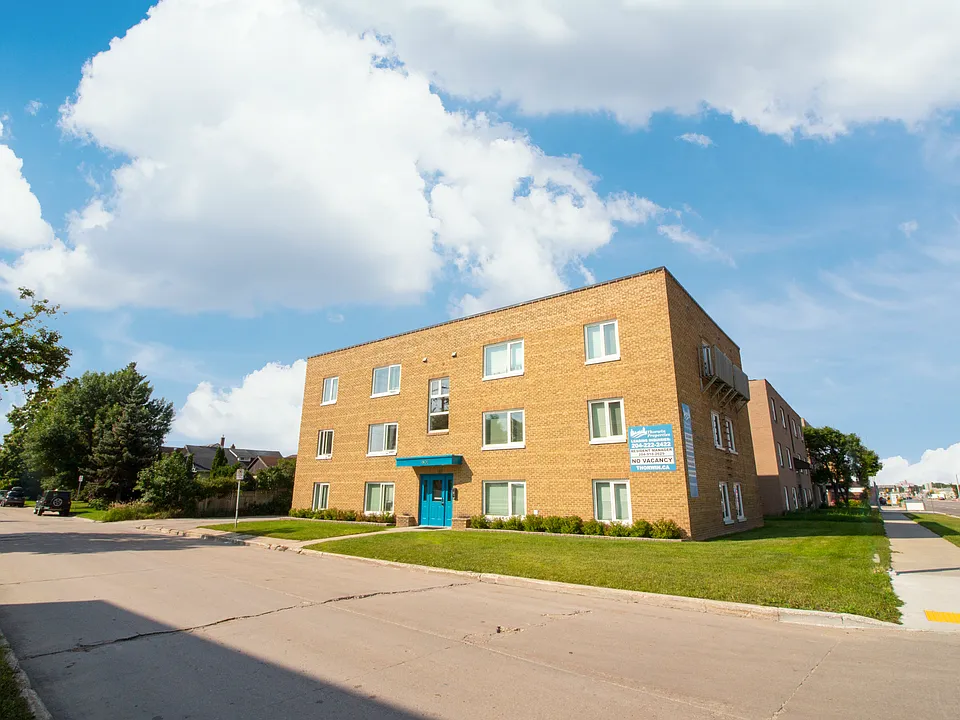 1800 Portage Ave #2