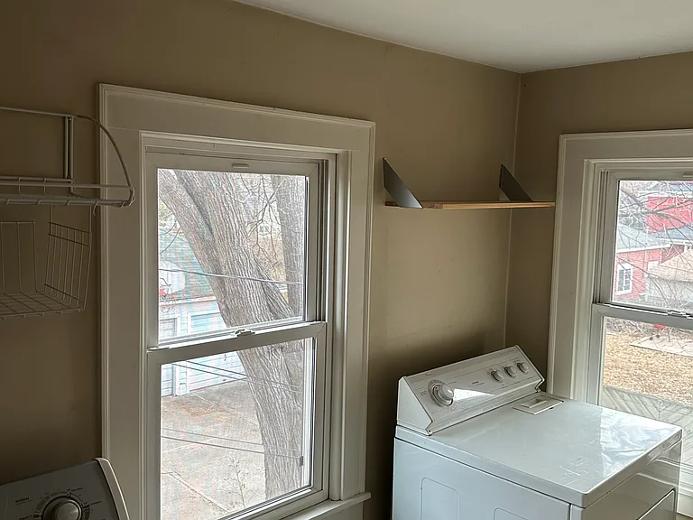 2419 4th St NE #2 — Photo 9