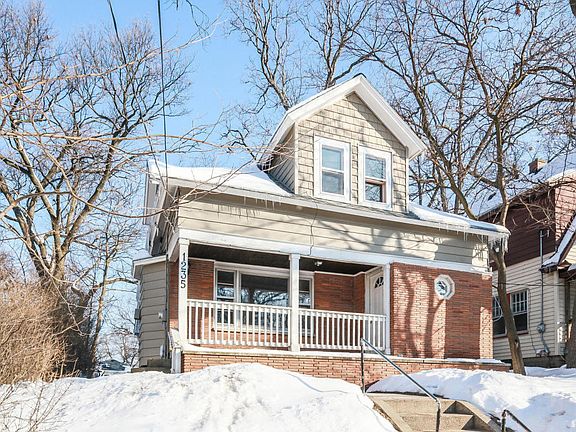 2nd image of 1235 Orville St SE
