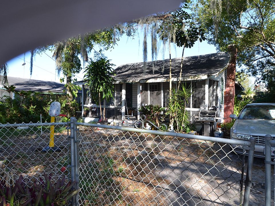 1st image of 1116 SW Palm Dr