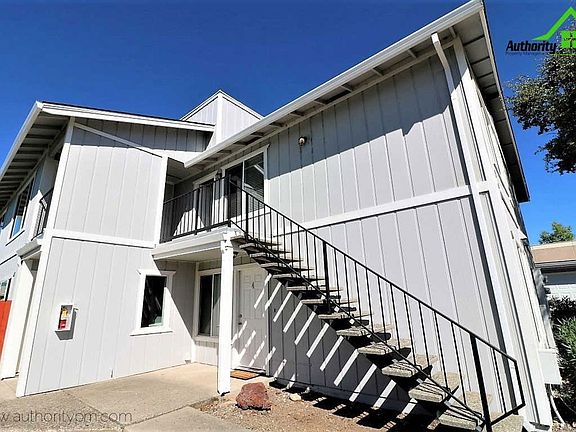 4th image of 900 Jamieson Ct #1