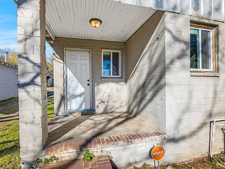 1828 Nina St #1828 — Photo 15