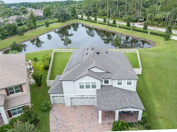 4th image of 720 Stone Oak Dr
