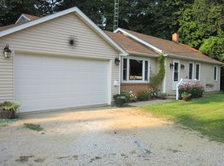 1305 Lowden Rd, Streator, IL 61364