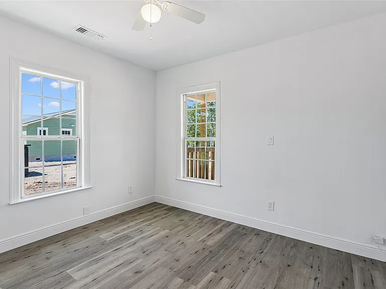 255 Foothill Rd — Photo 12