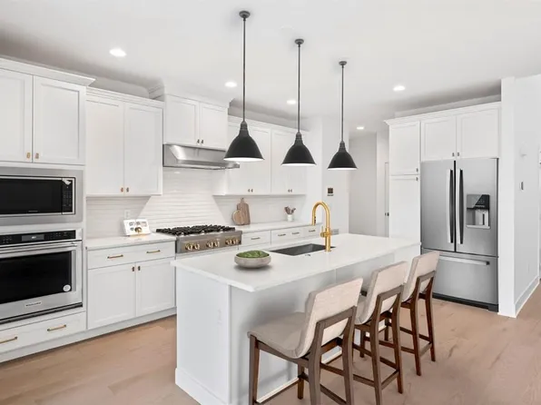 219 SUPERIOR Court #36, Wappingers Falls, NY 12590