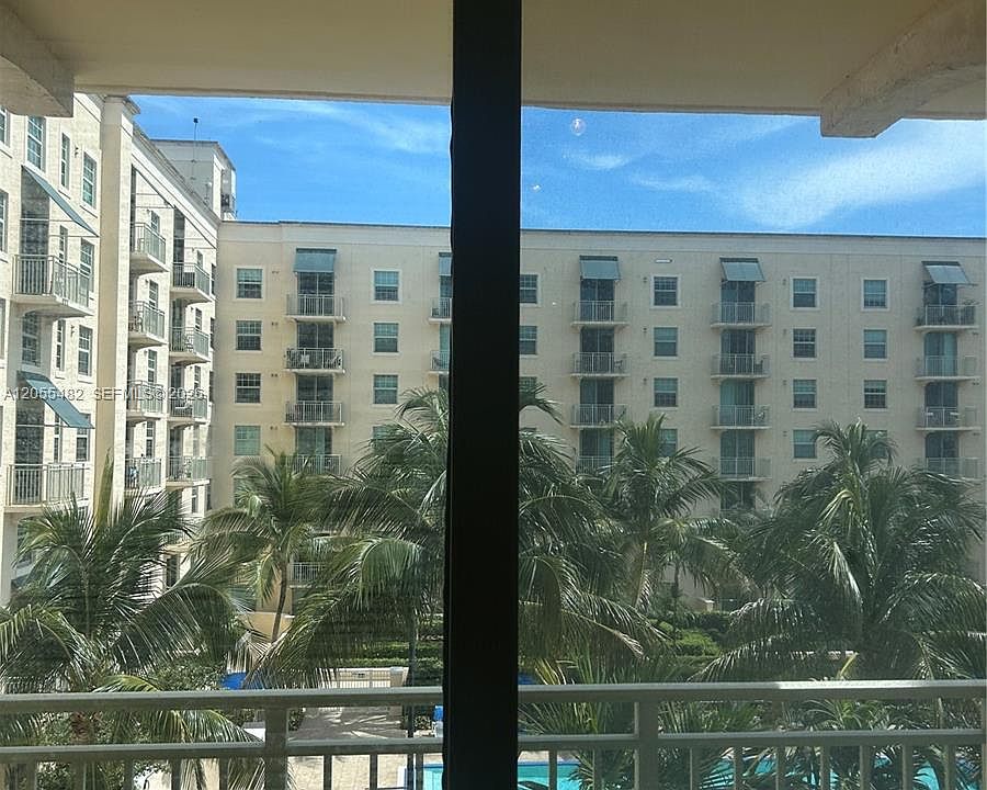 1st image of 610 Clematis St APT 511
