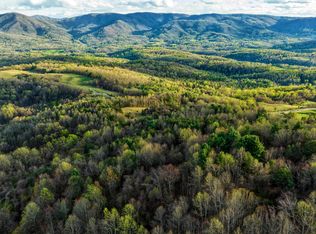 6500 Mount Chestnut Rd, Roanoke, VA 24018