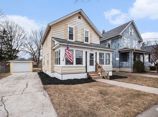 819 Pearl St, Aurora, IL 60505