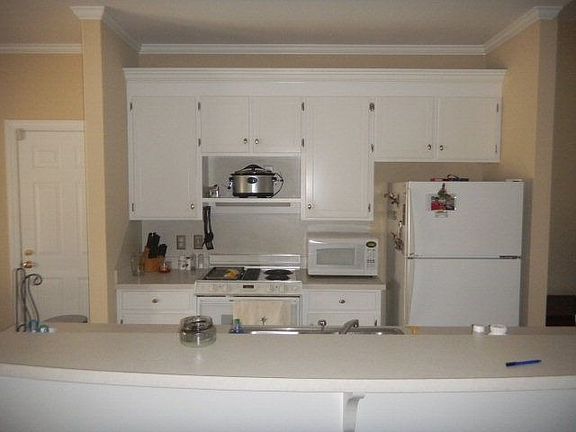 5th image of 1621 Shamrock Ln