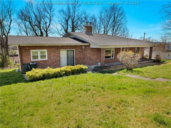 104 Costello St, Charleston, WV 25302