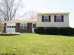 665 Chateau Dr, Cincinnati, OH 45244