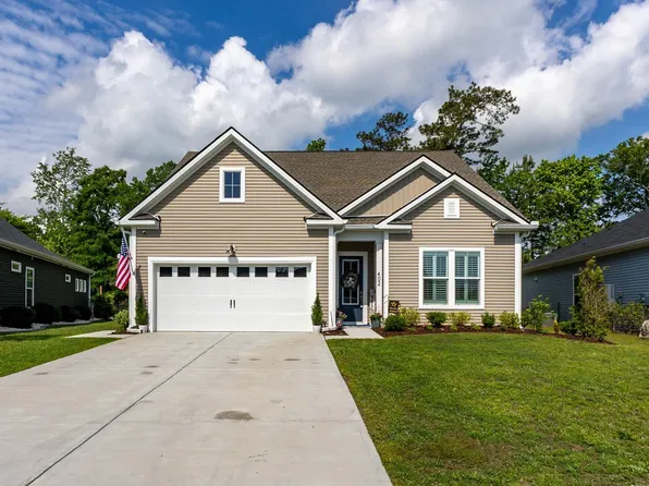 402 Bumble Circle, Murrells Inlet, SC 29576