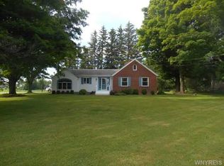 11168 Jamison Rd, East Aurora, NY 14052