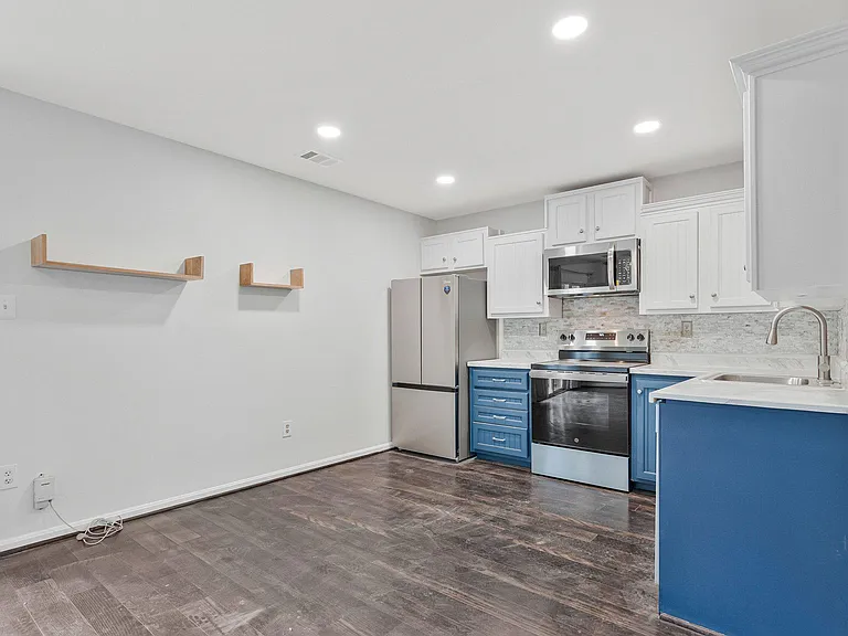 1675 Ridgely Ct #182 — Photo 29