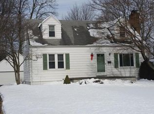 40 Island Dr, Poland, OH