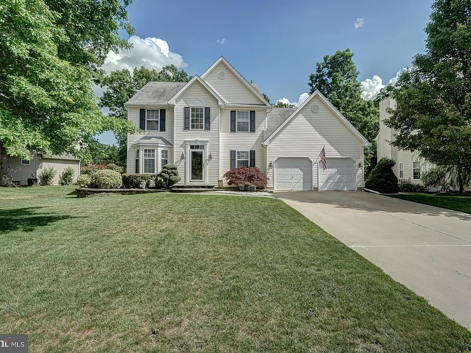 1st image of 1662 Mills Ln