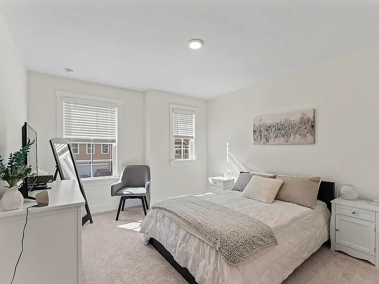 6922 Doddridge Ln — Photo 10